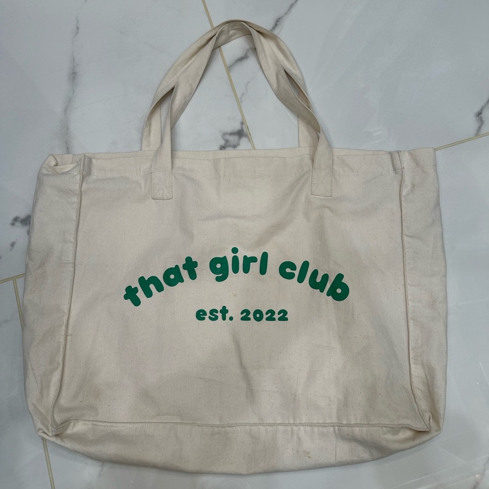 Tote bag